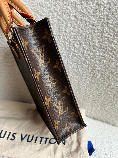 Louis Vuitton Petit Sac Plat (RRP £1,420)
