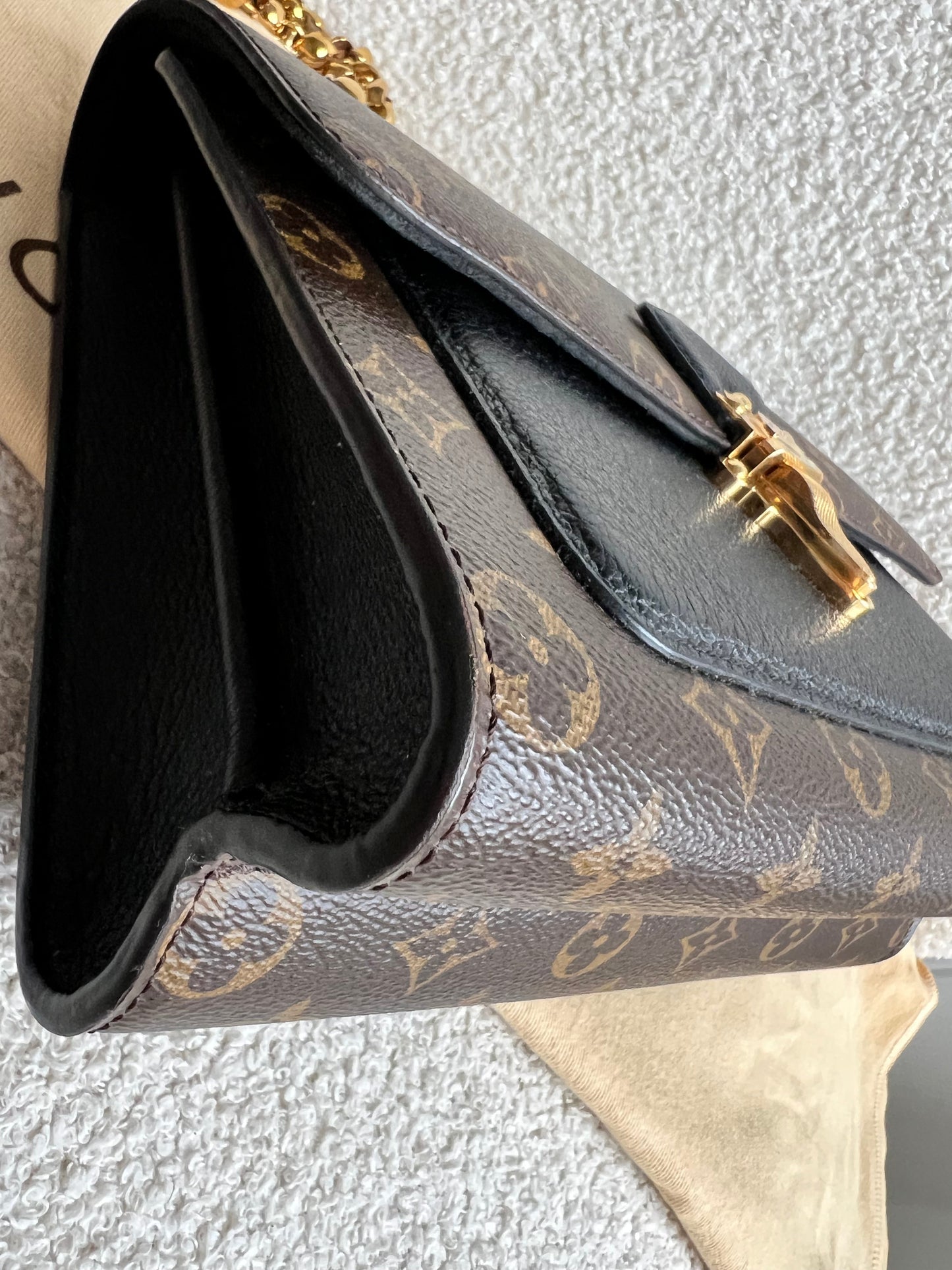 Louis Vuitton Victoire Monogram and Black (RRP £2000)