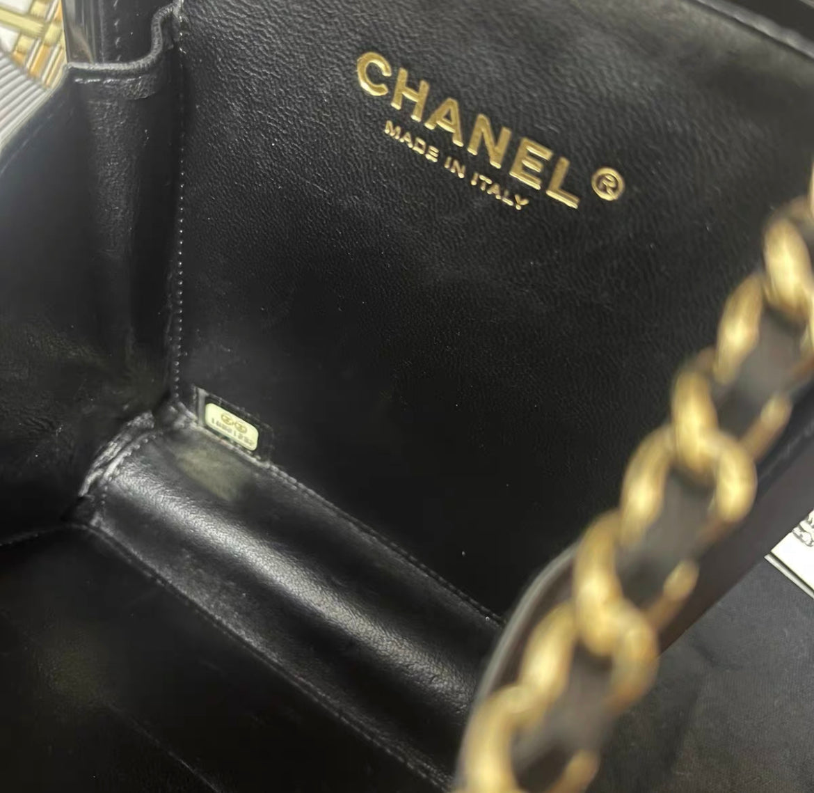 Chanel Luxury Leather Black Clutch Style 10