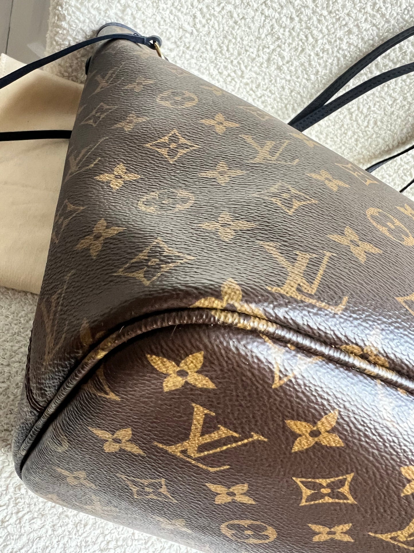 Louis Vuitton Neverfull MM Inside Out (RRP £2,280)