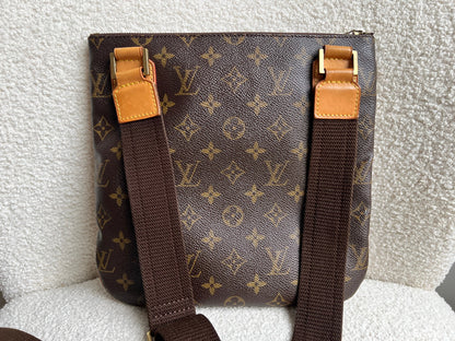 Louis Vuitton Bosphore Messenger Monogram