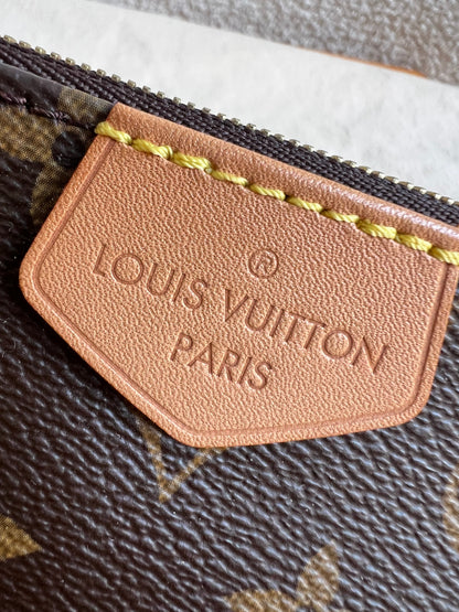 Louis Vuitton Multi Pochette Accessoires Rose Chiaro (RRP £2070)