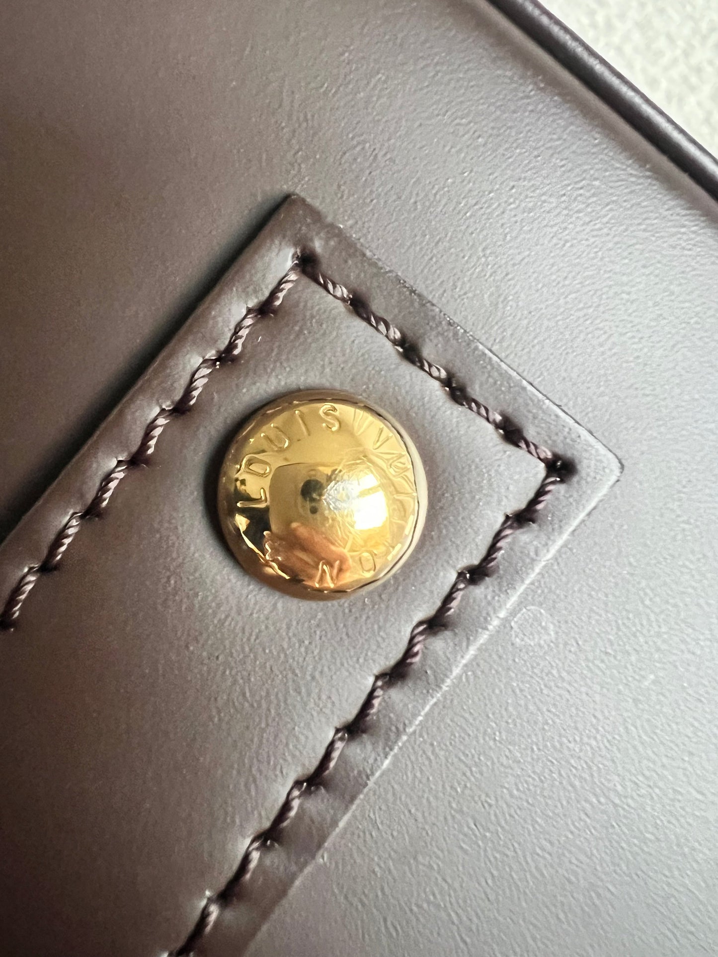 Louis Vuitton Alma BB Damier Ebene (RRP £1,450)