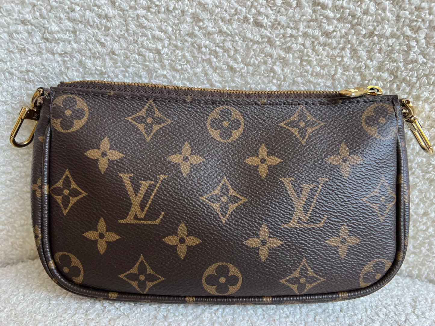 Louis Vuitton Small Pochette Monogram