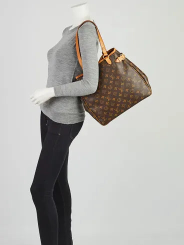 Louis Vuitton Batignolles in Monogram Canvas