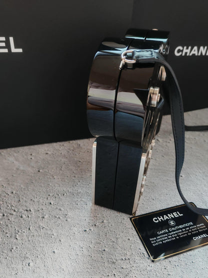 Chanel Luxury Leather Clutch Style 3