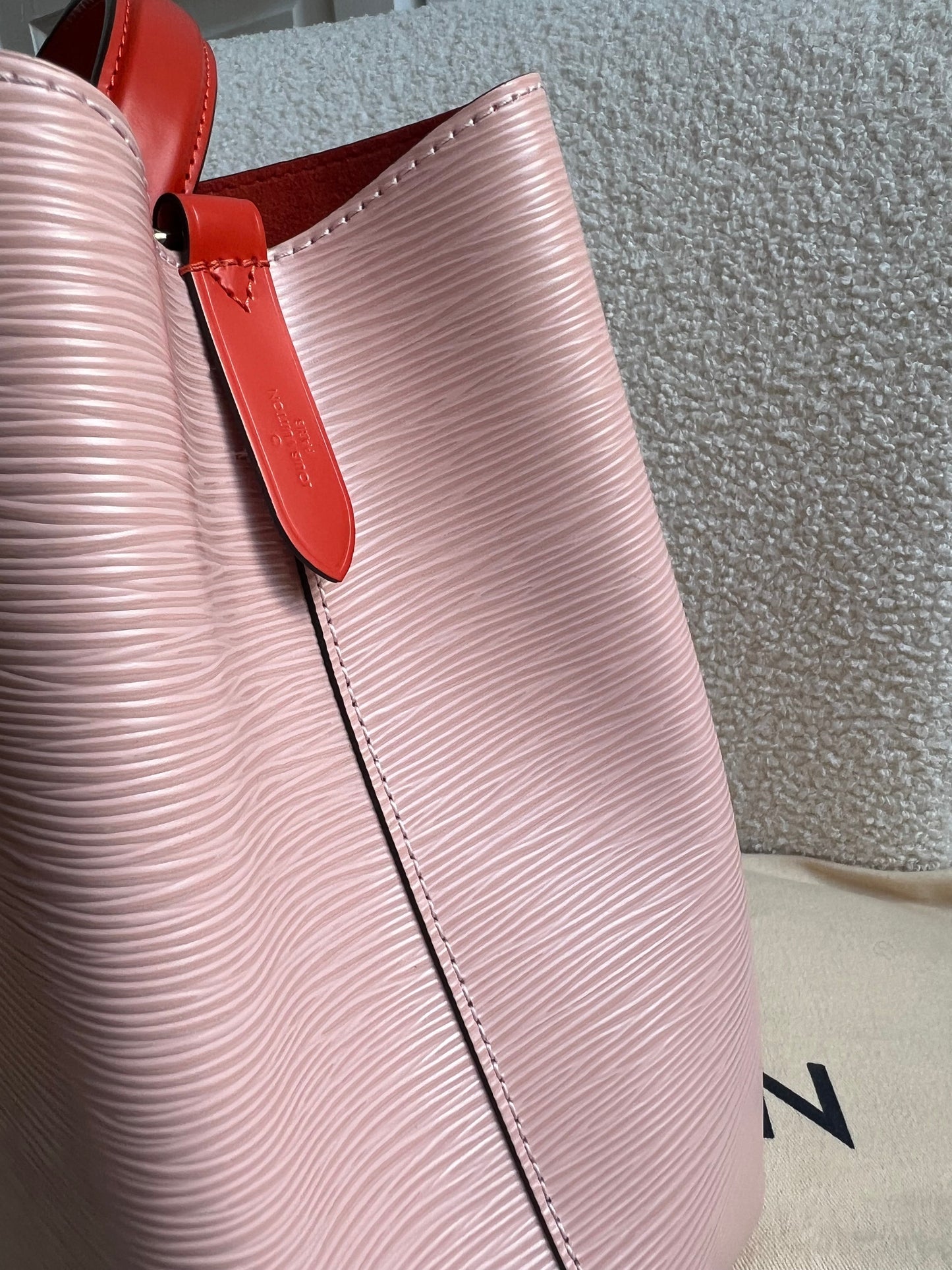 Louis Vuitton Neo Noe Bucket Bag Rose Ballerine (RRP £1,890)