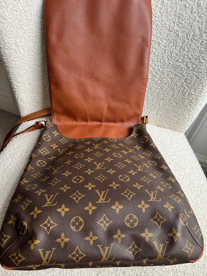 Louis Vuitton Musette Salsa GM