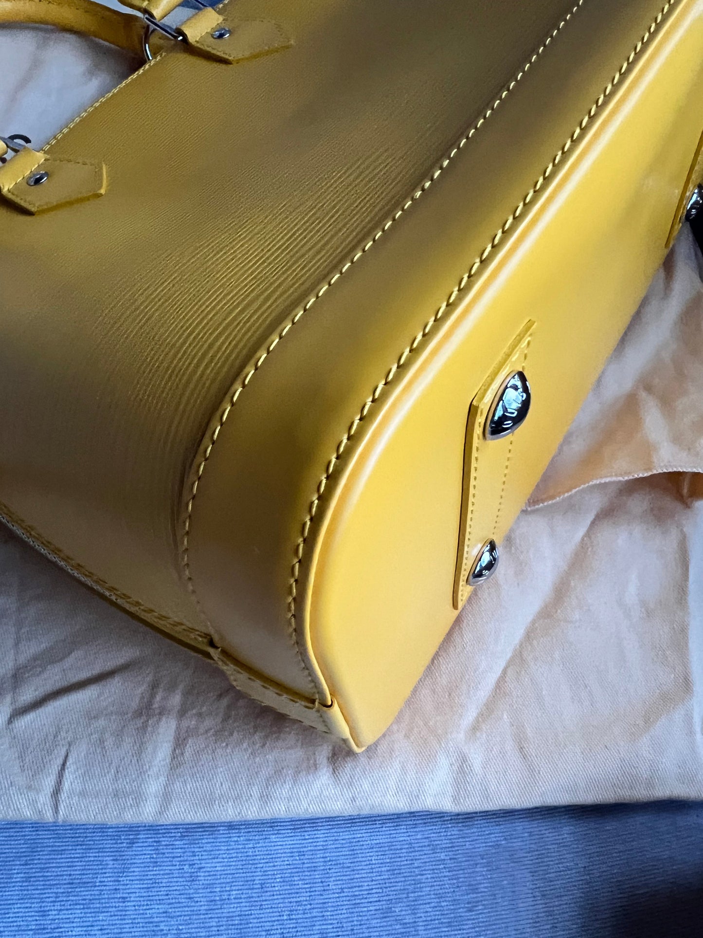 Louis Vuitton Alma PM Citron Yellow Epi (RRP £1780)
