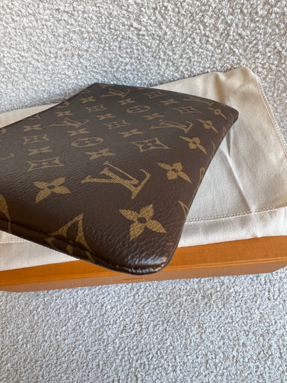 Louis Vuitton M Key Pouch Monogram (RRP £375)