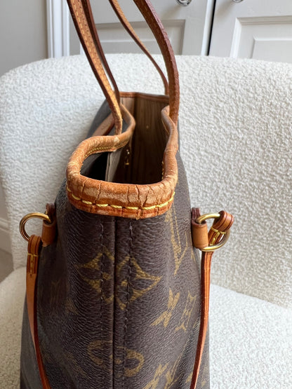 Louis Vuitton Neverfull MM Monogram Beige