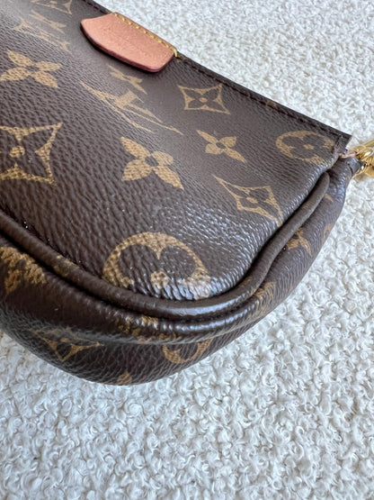 Louis Vuitton Small Pochette Monogram
