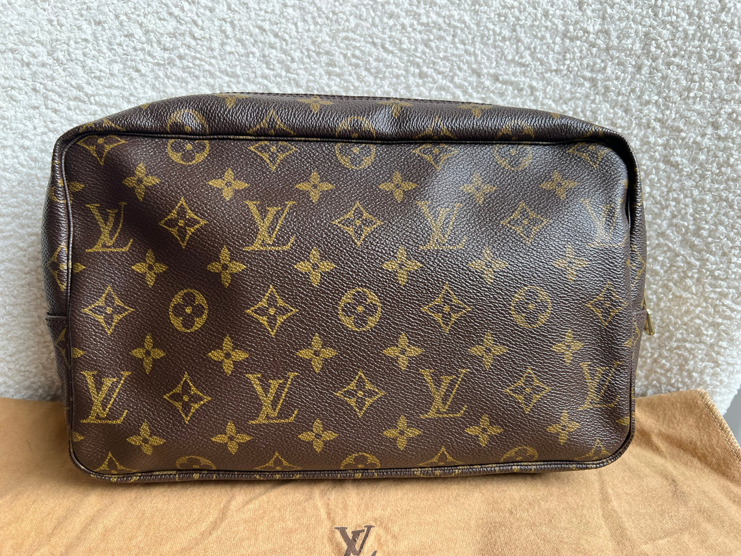 Louis Vuitton Monogram Trousse Toiletry Pouch