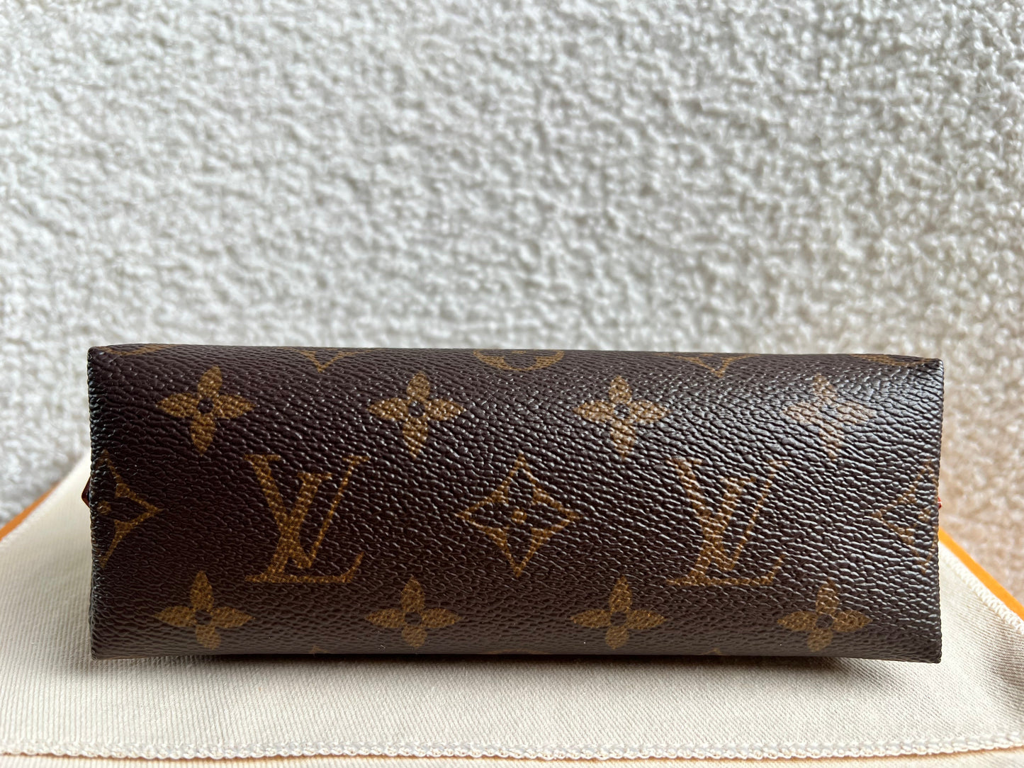 Louis Vuitton Cosmetic Pouch PM Monogram (RRP £415)