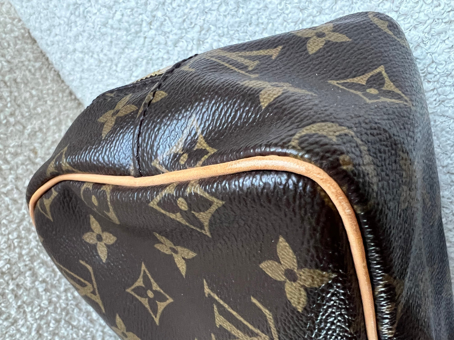 Louis Vuitton Monogram Trousse Toiletry Pouch