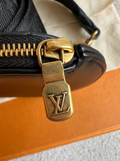 Louis Vuitton Black New Wave Multi Pochette (RRP £2070)