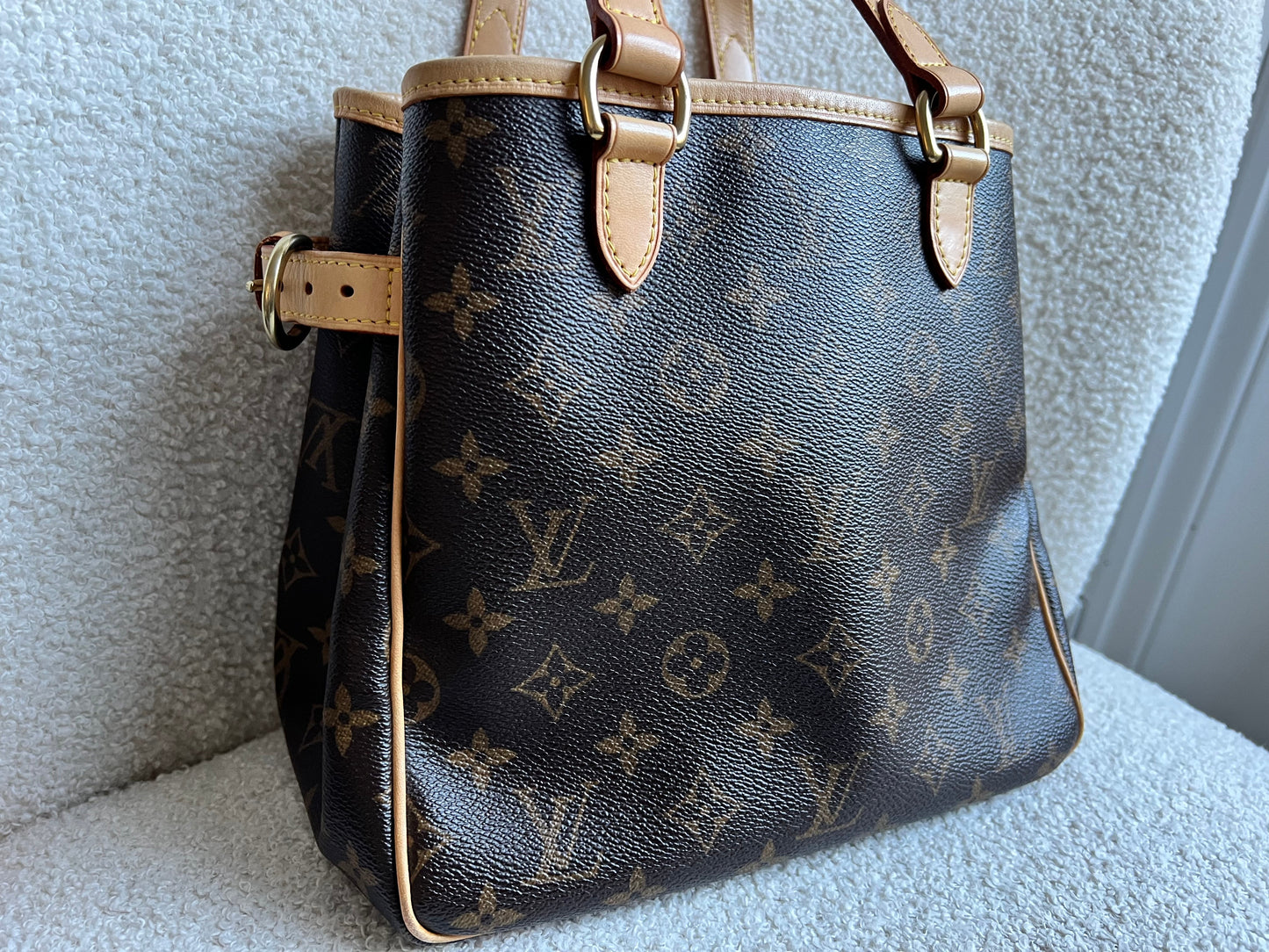 Louis Vuitton Batignolles in Monogram Canvas