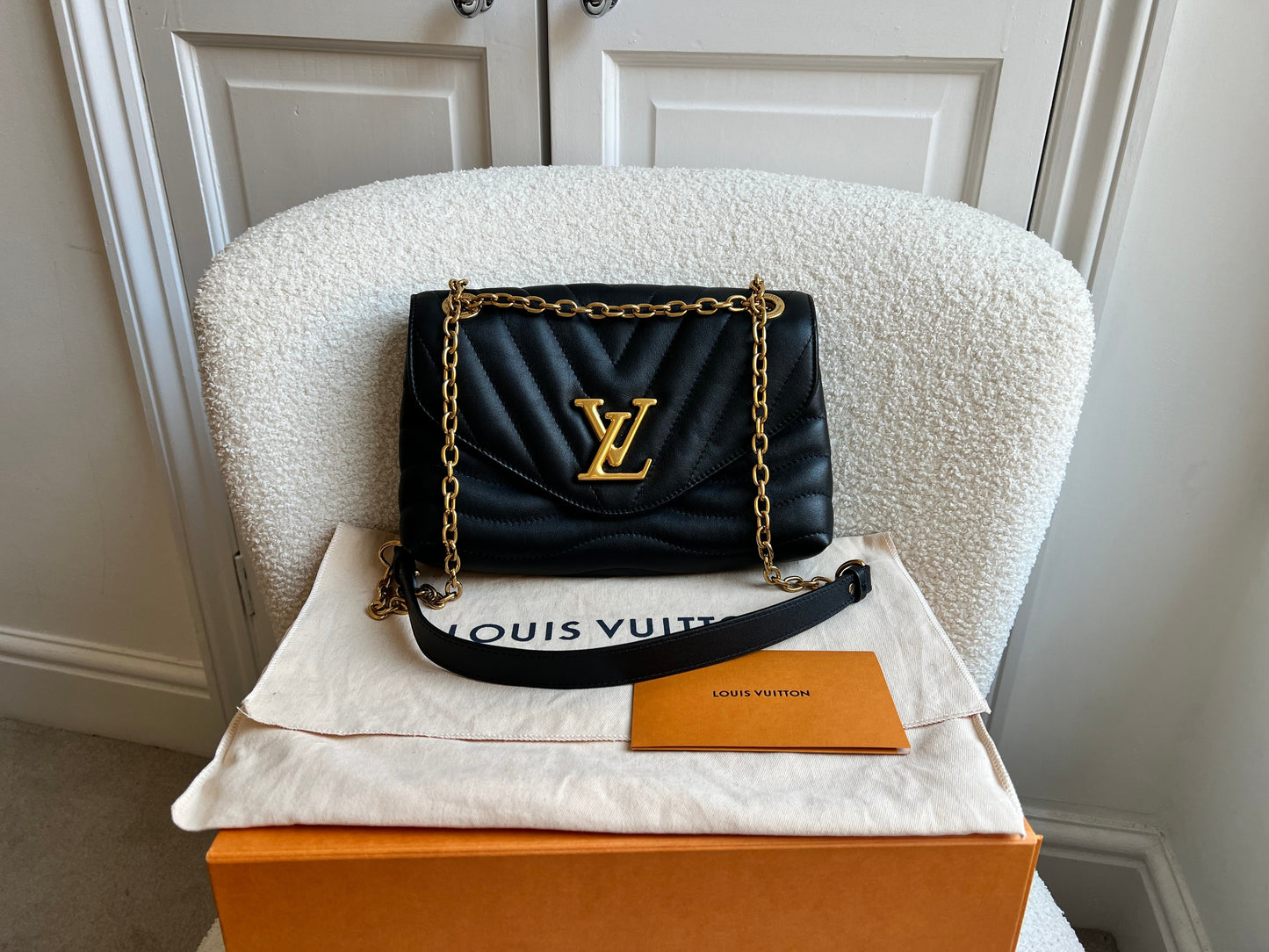 Louis Vuitton Black New Wave Chain Bag MM (RRP £2310)