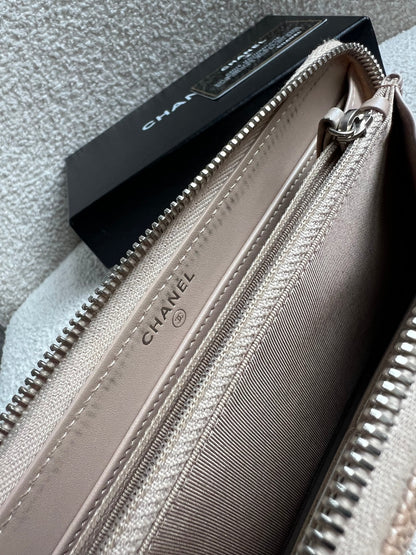 Chanel Caviar Classic Long Zipped wallet (RRP £1150)