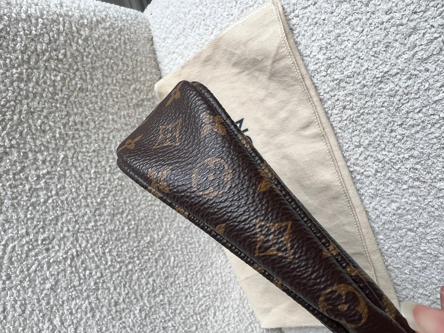 Louis Vuitton Multi Pochette Accessoires Khaki (RRP £2030)