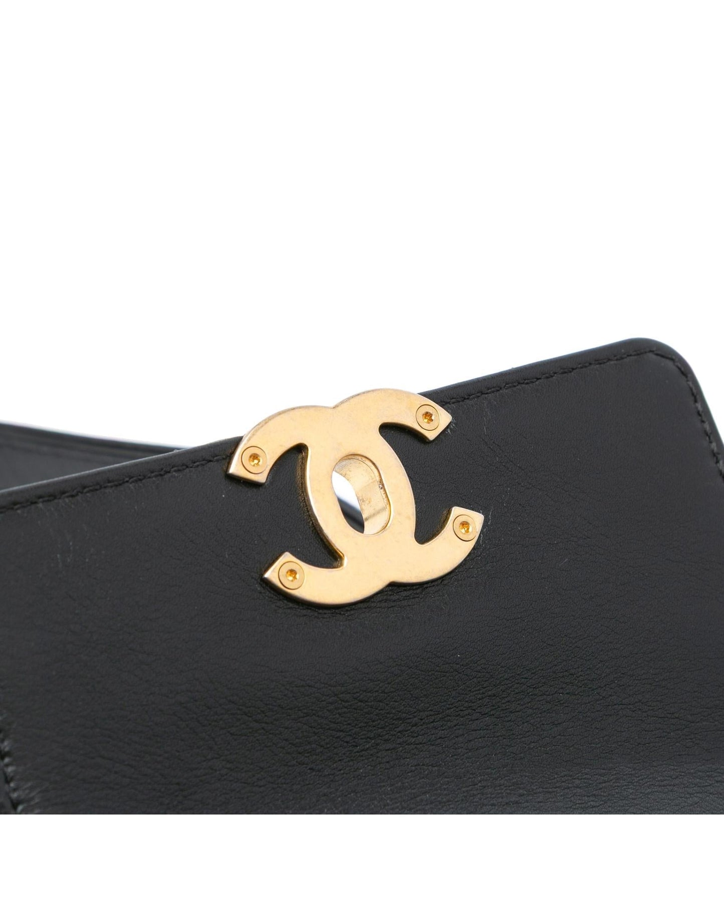 Quilted Leather Chain Flap Crossbody Bag