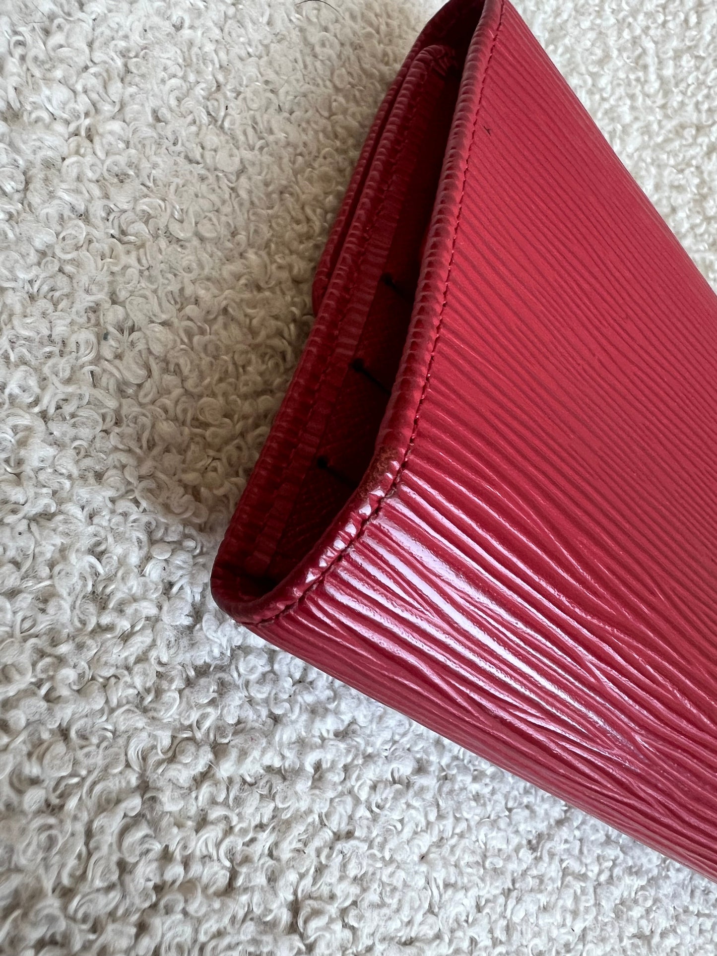 Louis Vuitton Sarah Continental Flap Wallet in Red Epi