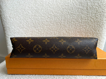 Louis Vuitton Cosmetic Pouch GM Monogram (RRP £495)