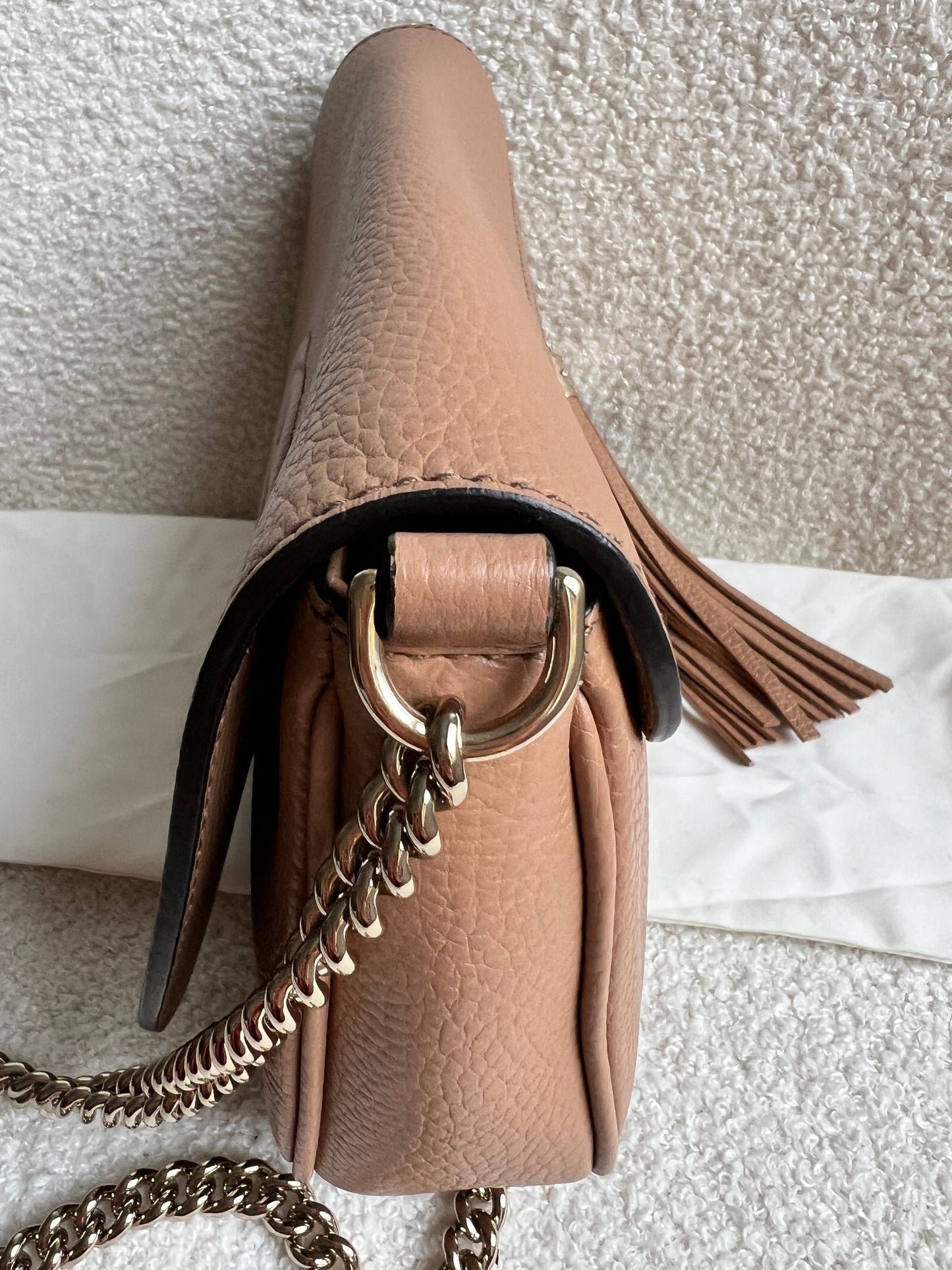 Gucci Beige Soho Chain Crossbody Flap Bag