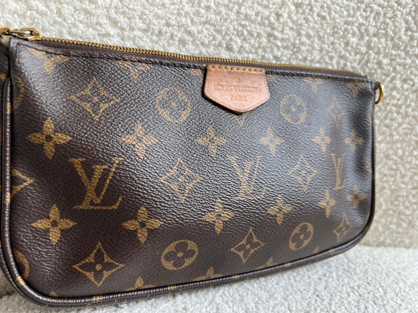 Louis Vuitton Pochette Monogram
