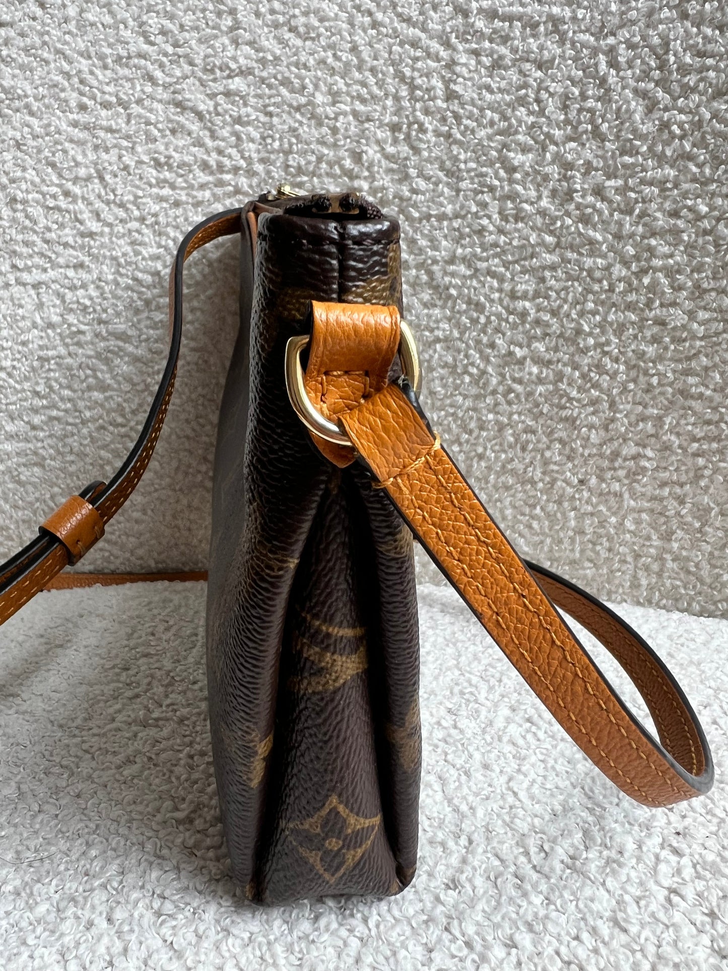 Louis Vuitton Monogram Safran Pallas Pochette