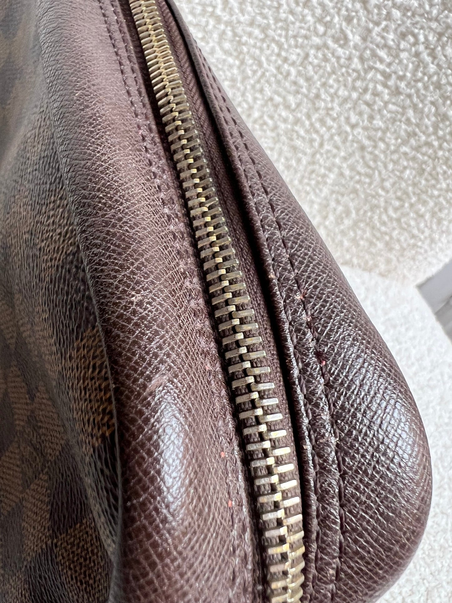Louis Vuitton Damier Ebene Trousse Toilette