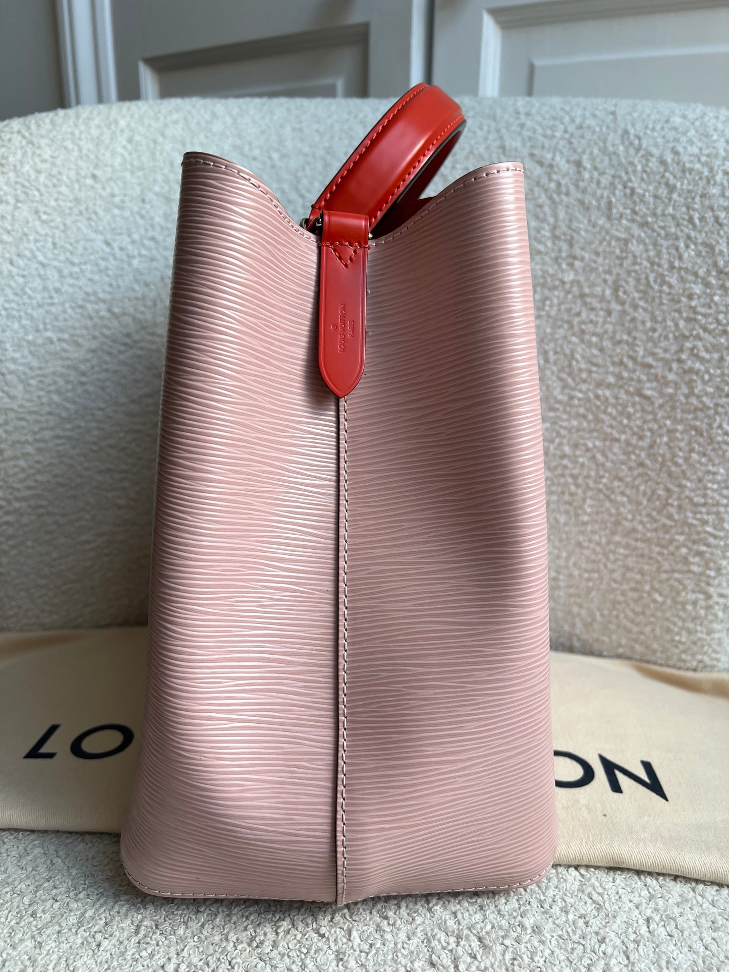 Louis Vuitton Neo Noe Bucket Bag Rose Ballerine (RRP £1,890)