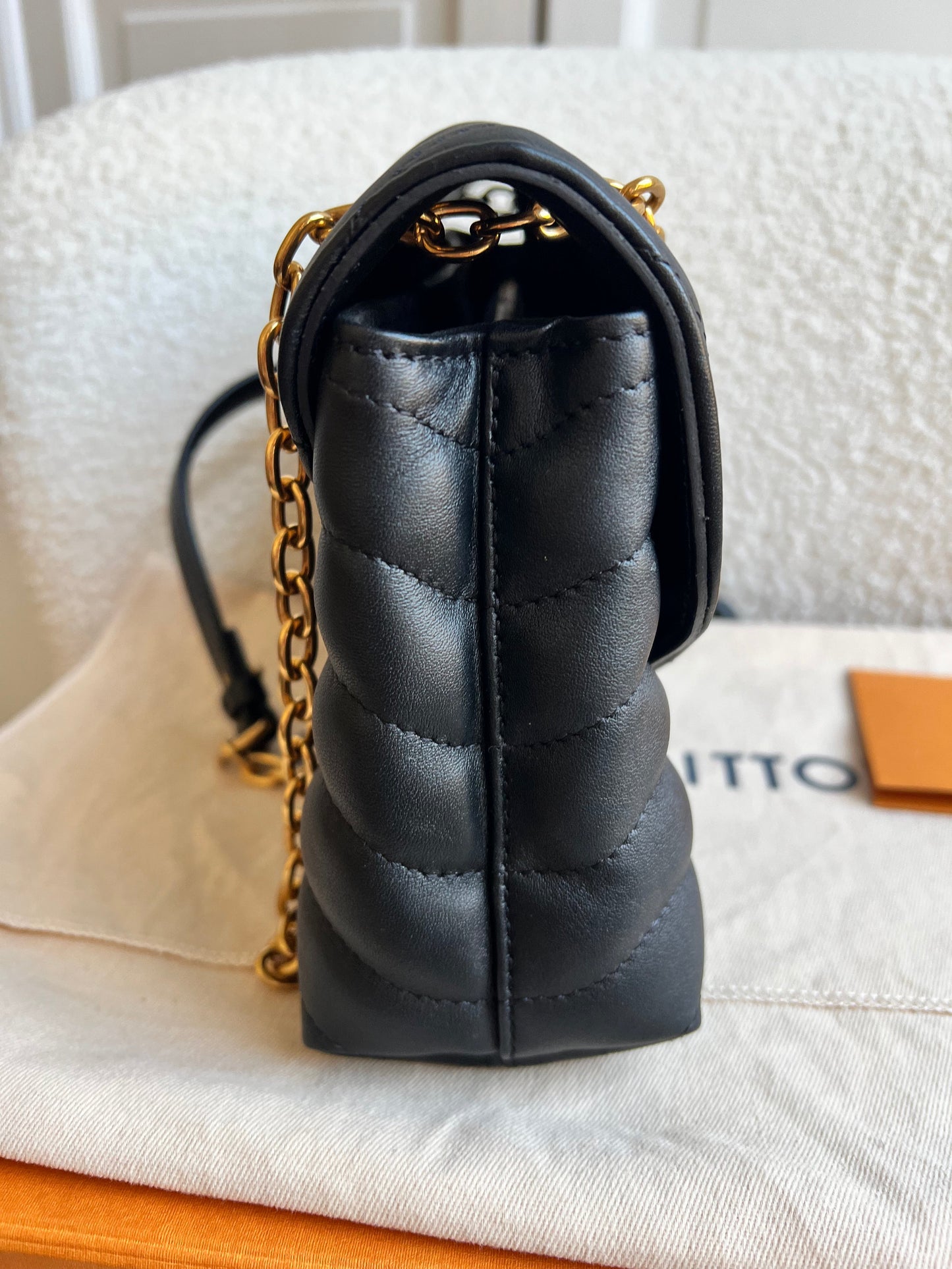 Louis Vuitton Black New Wave Chain Bag MM (RRP £2310)