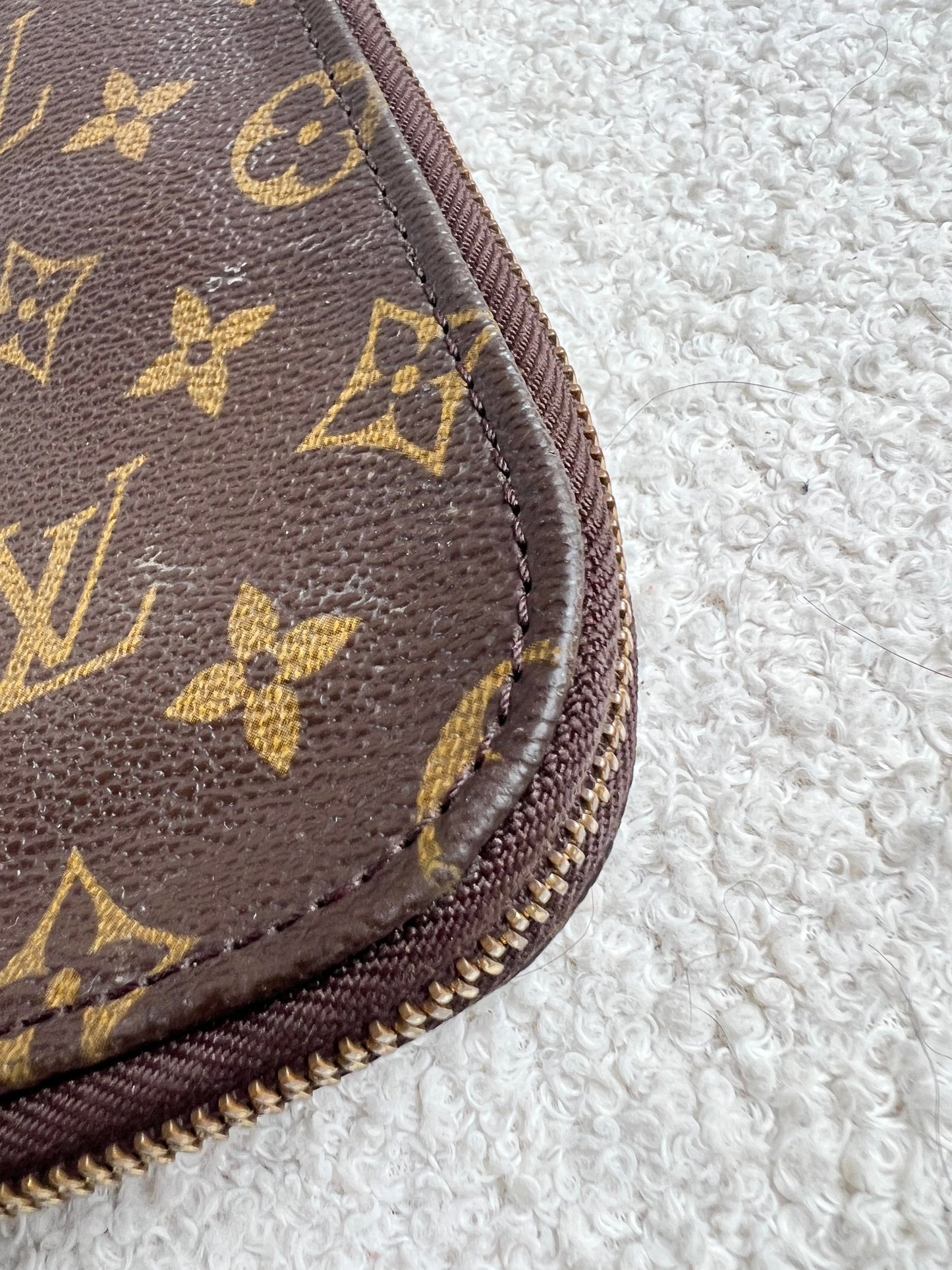 Louis Vuitton Monogram Poch Documents Portfolio Case 39