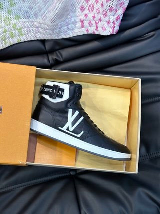 Louis Vuitton Rivoli Sneakers