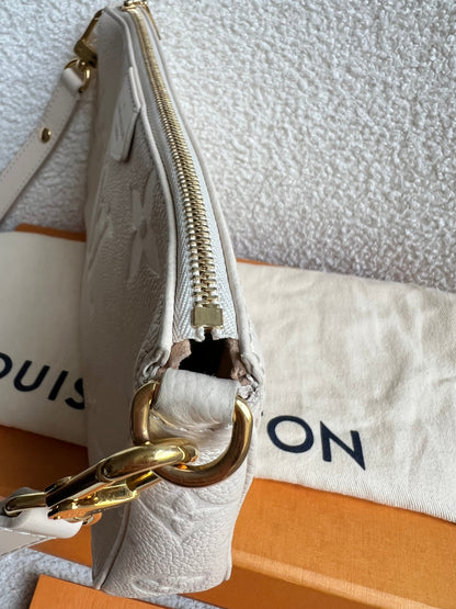 Louis Vuitton Multi Pochette Accessoires Creme Empreinte (RRP £2140)