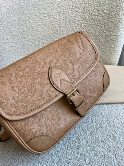 Louis Vuitton Diane Satchel Sand Empreinte (RRP £2,120)