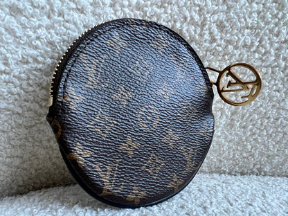 Louis Vuitton Giant Monogram Trio Pouch set