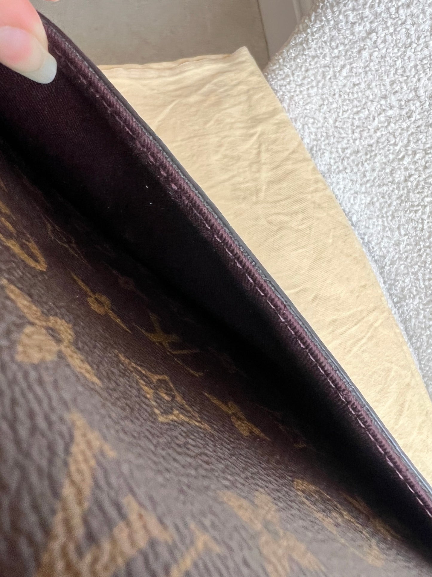 Louis Vuitton Cluny MM Monogram (RRP £1890)