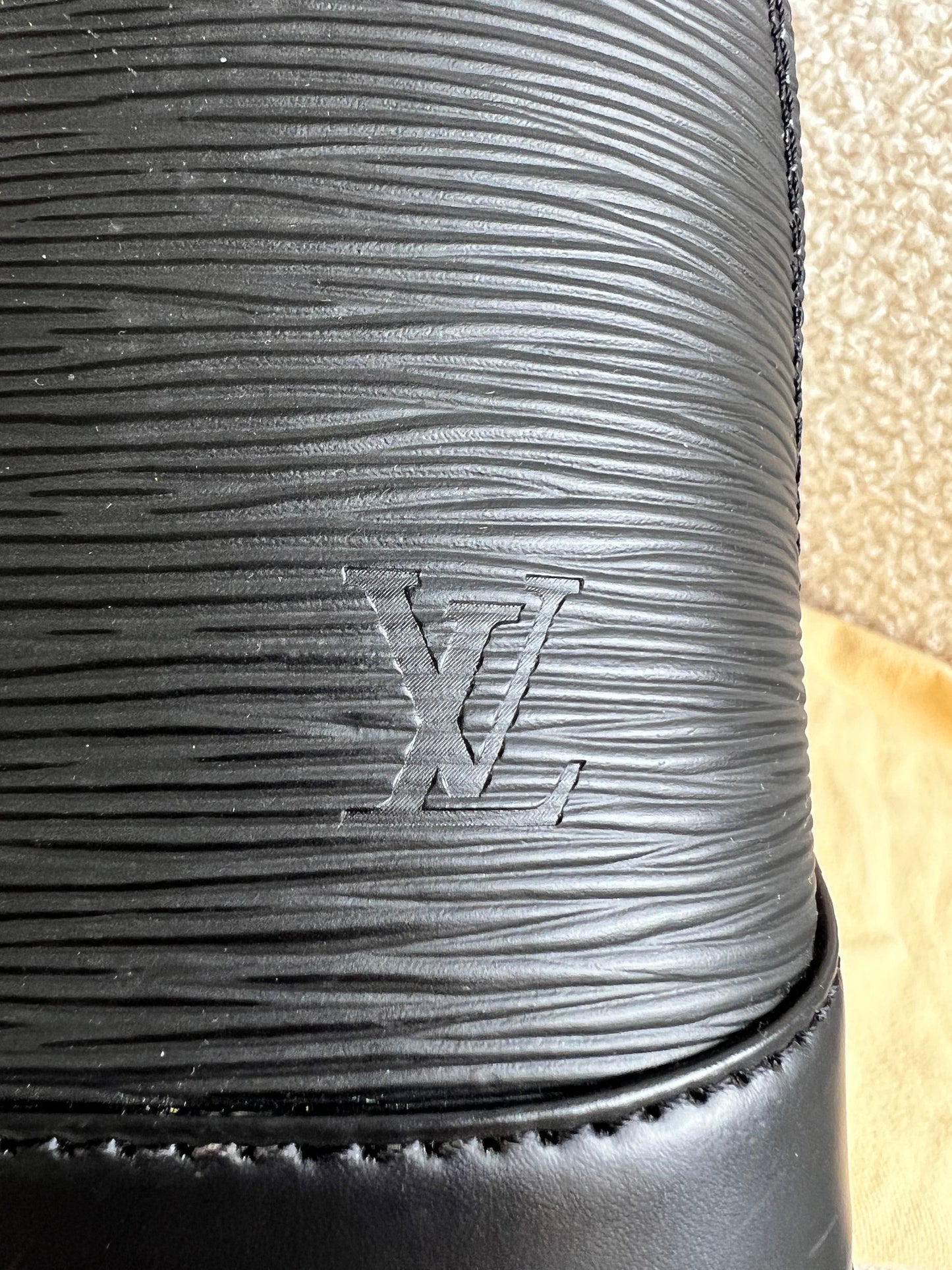Louis Vuitton Alma BB Black Epi (RRP £1540)