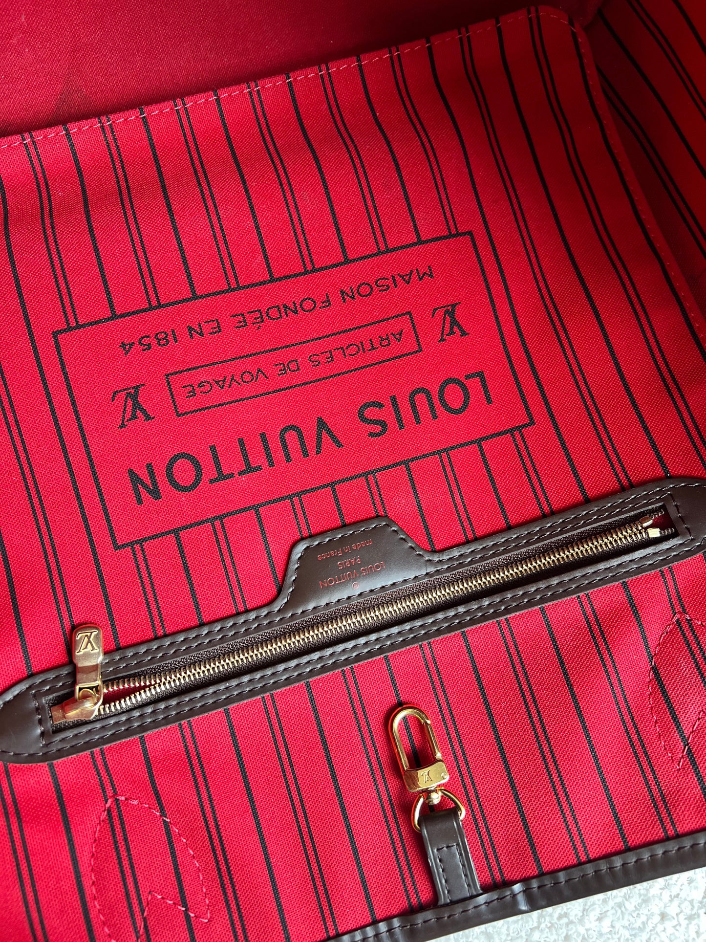 Louis Vuitton Neverfull MM Damier Ebene Cherry Interior (RRP £1,430)