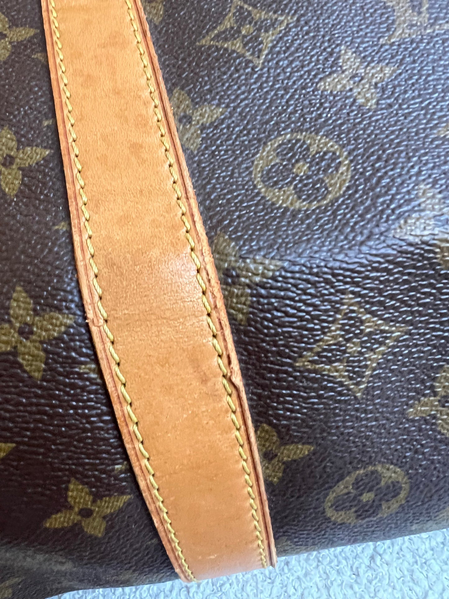 Louis Vuitton Vintage Keepall Bandouliere 60
