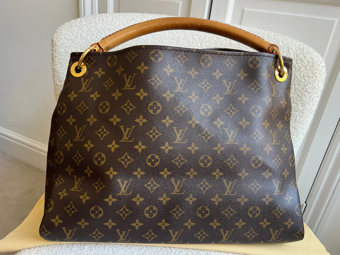 Louis Vuitton Artsy MM Monogram (RRP £1,940)