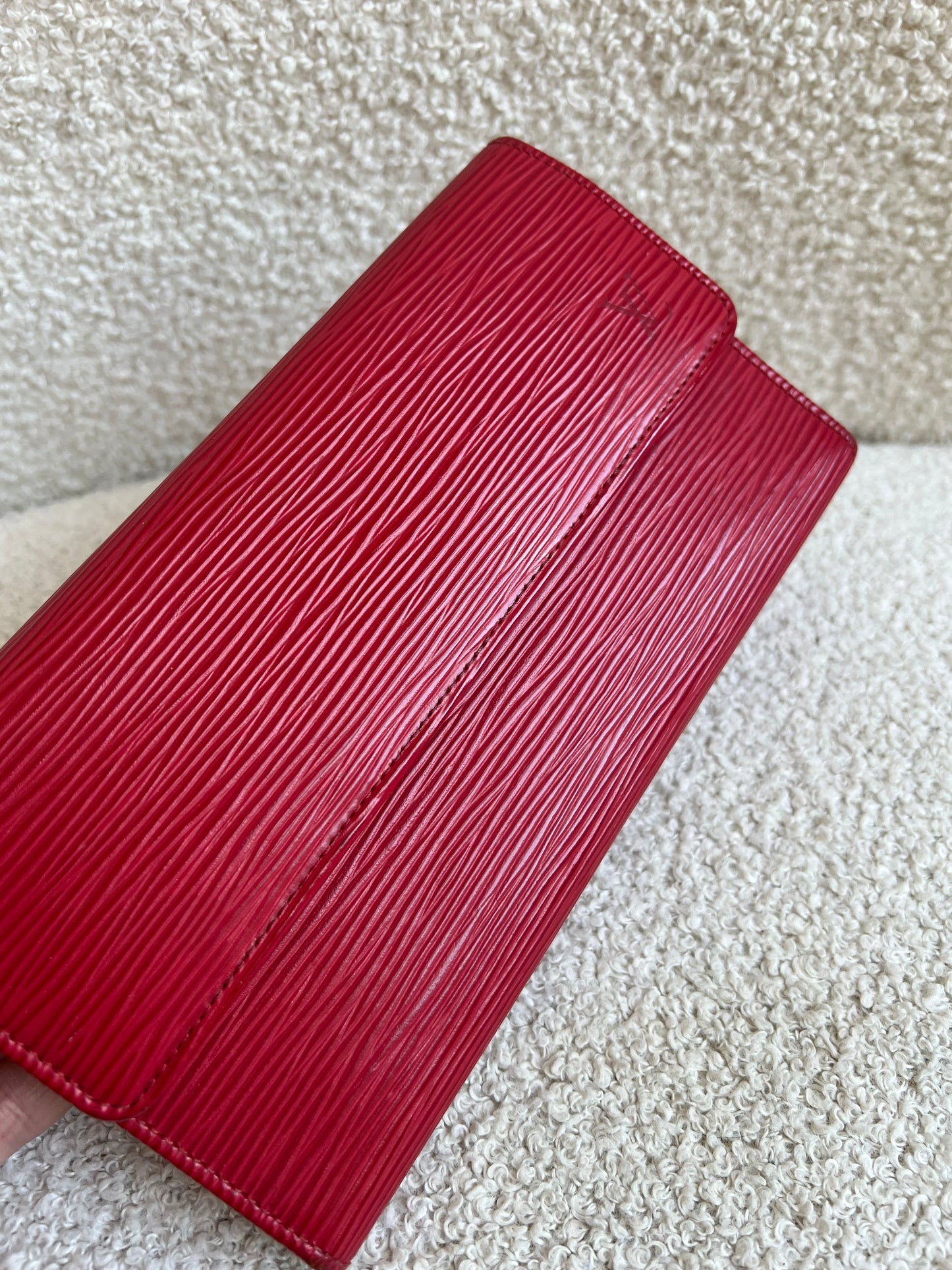 Louis Vuitton Sarah Continental Flap Wallet in Red Epi