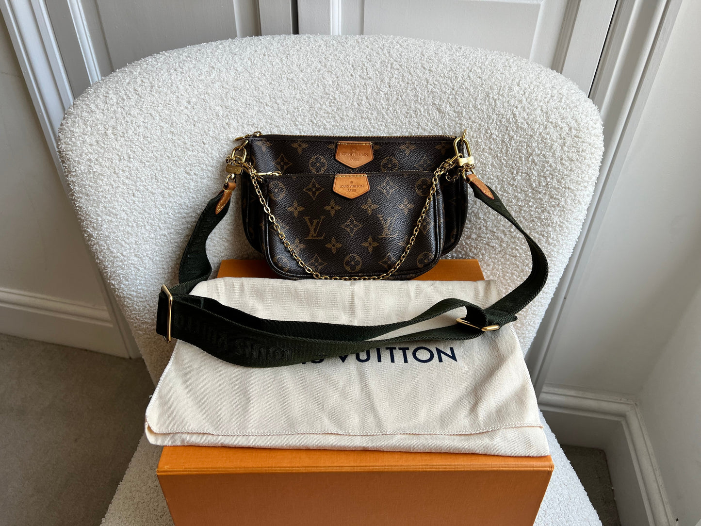 Louis Vuitton Multi Pochette Accessoires Khaki (RRP £2030)