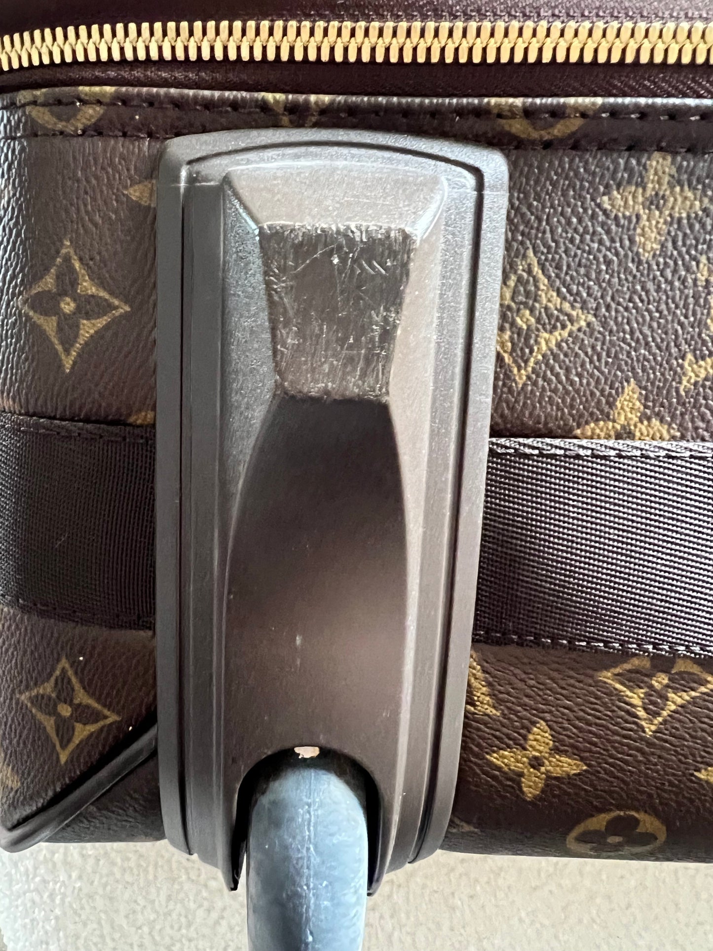 Louis Vuitton Pegase 55 Suitcase Monogram (RRP £2,250)