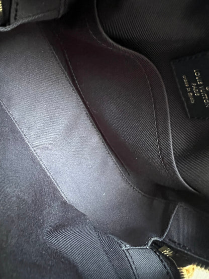 Louis Vuitton Saintonge Black and Monogram