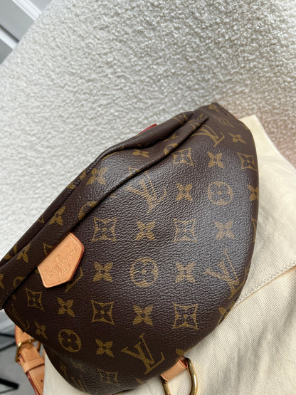 Louis Vuitton Bumbag in Monogram Canvas