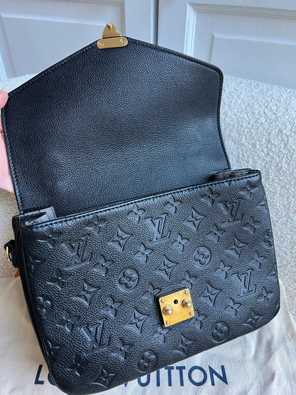 Louis Vuitton Pochette Metis Black Empreinte (RRP £2,200)