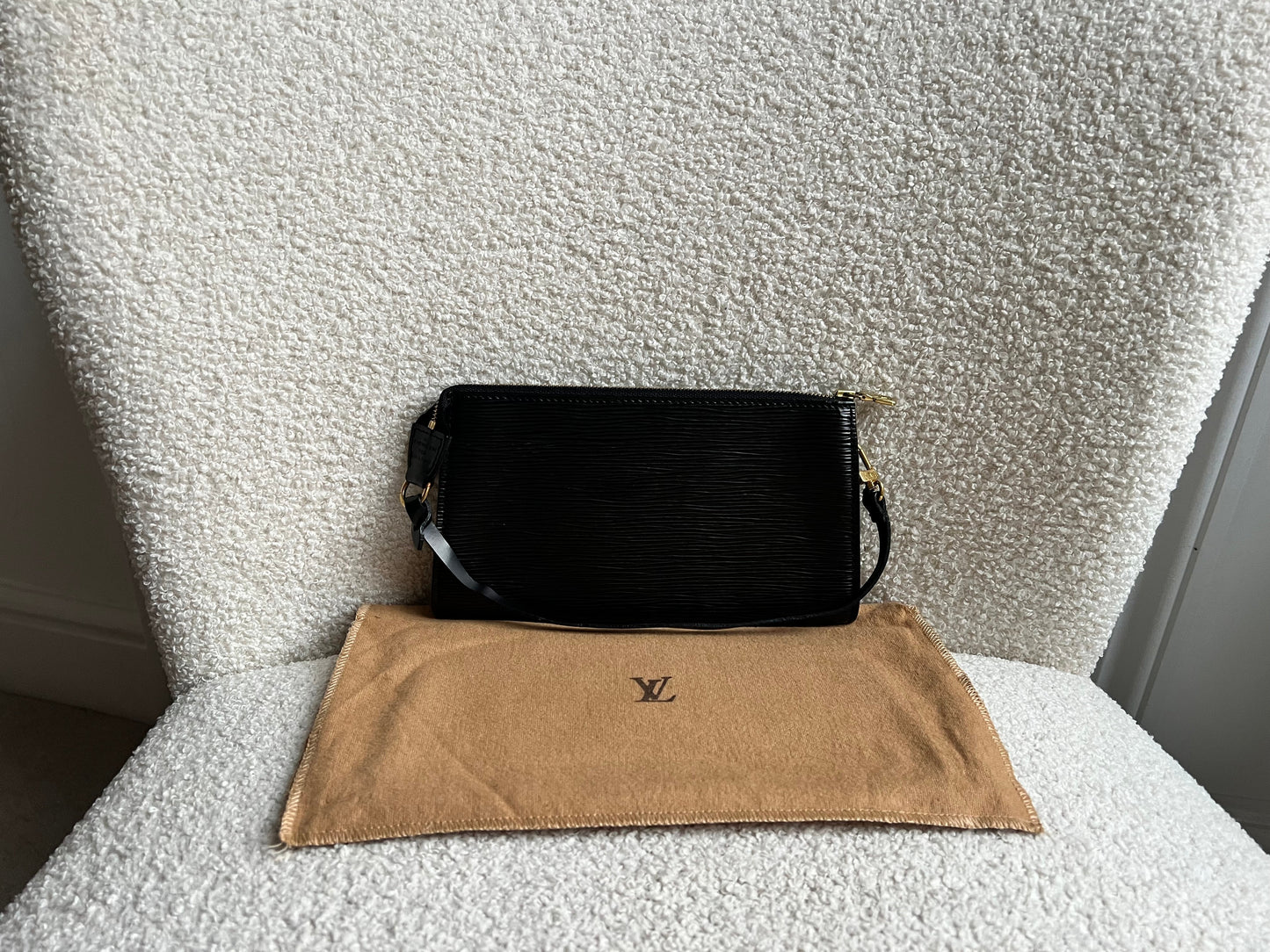 Louis Vuitton Vintage Black Epi Leather Pochette